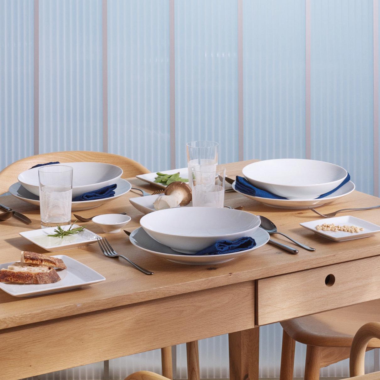 Thomas Loft 16-Piece White Dinner Set