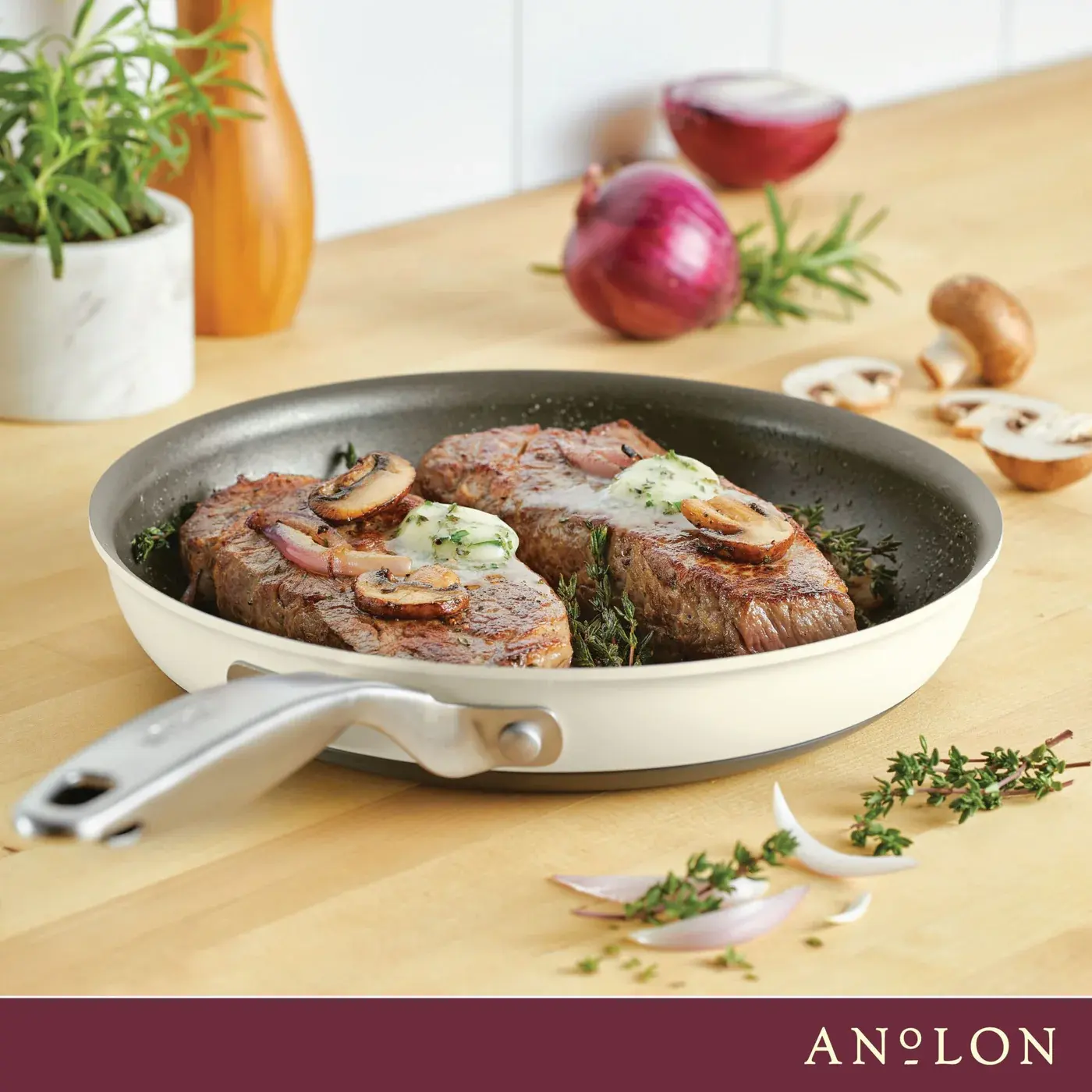 Anolon Anolon Achieve 10-inch Hard-Anodized Nonstick Frying Pan