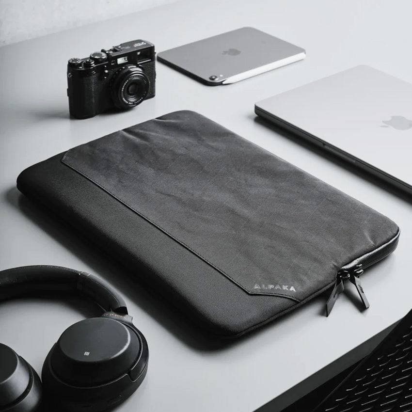 ALPAKA ALPAKA Elements Laptop Sleeve