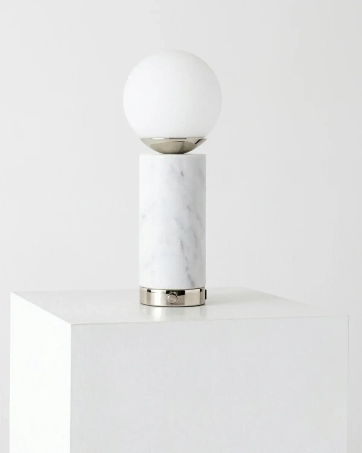 Brightech Brightech Aspen USB Table Lamp