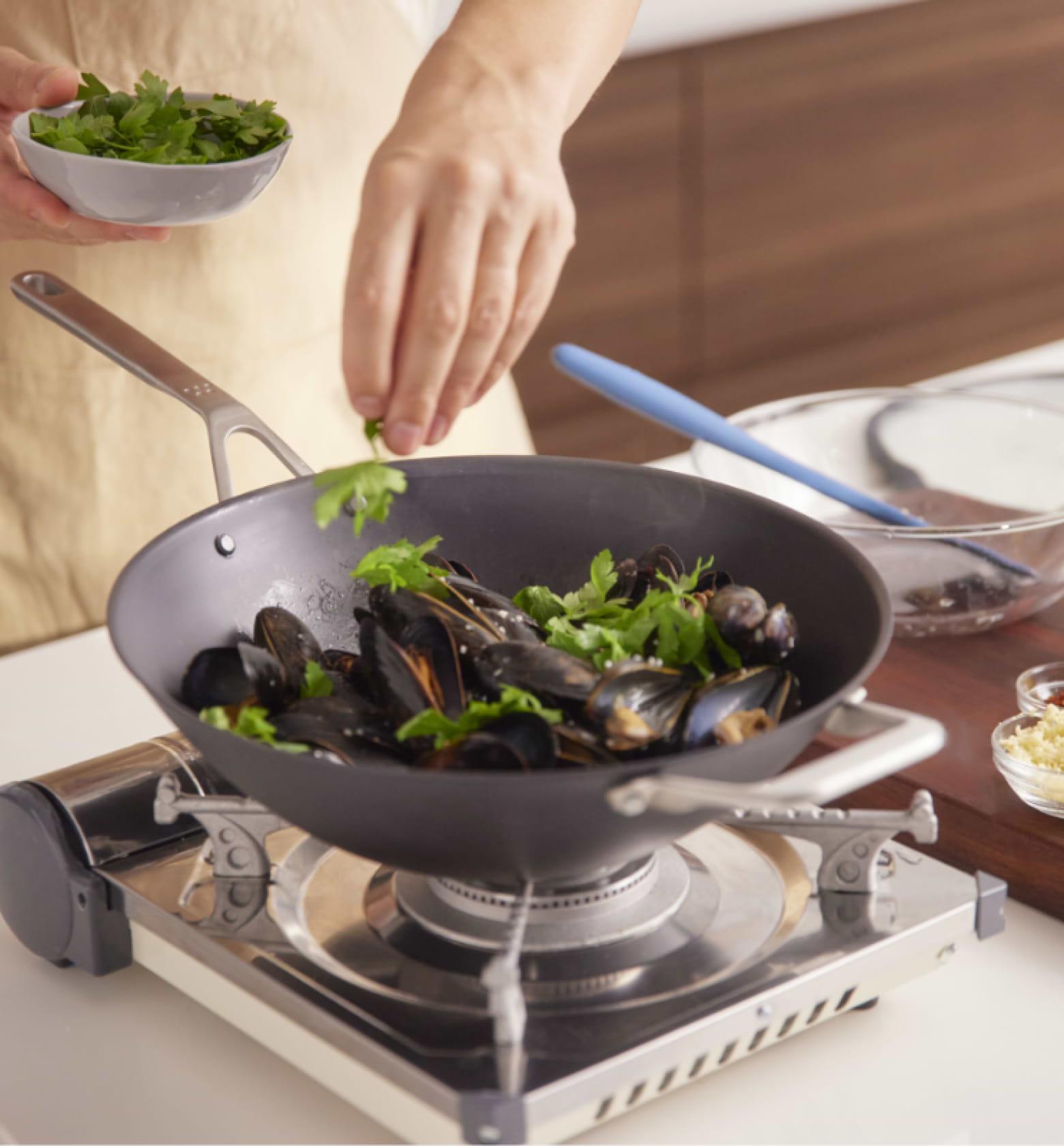 Misen Misen 12-Inch Pre-Seasoned Carbon Steel Wok