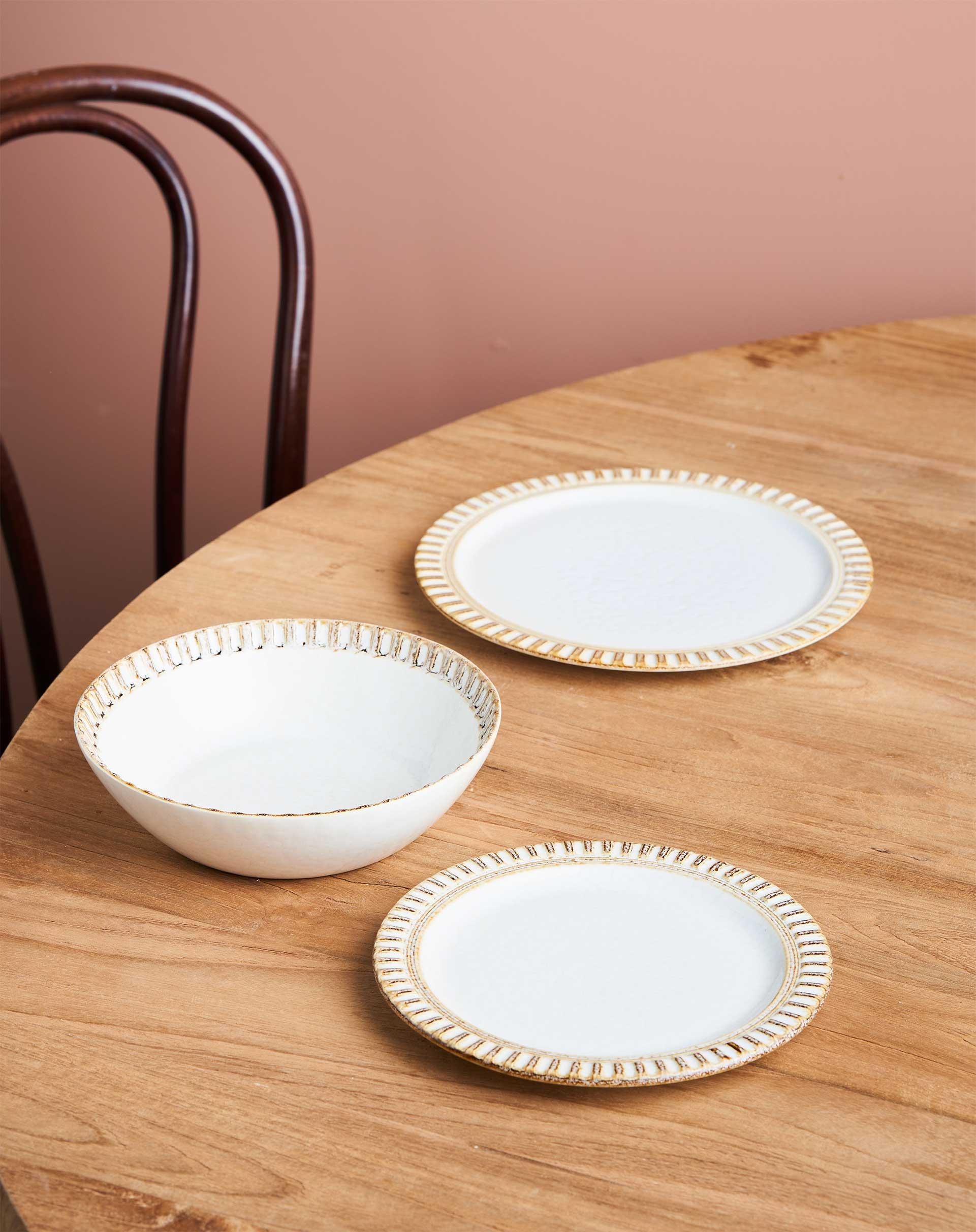 Robert Gordon Adelaide dinnerware collection