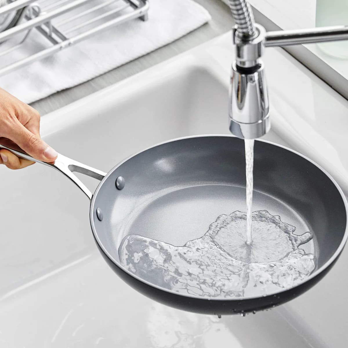 GreenPan GreenPan Valencia Pro Ceramic Nonstick 10-inch Frypan with Lid