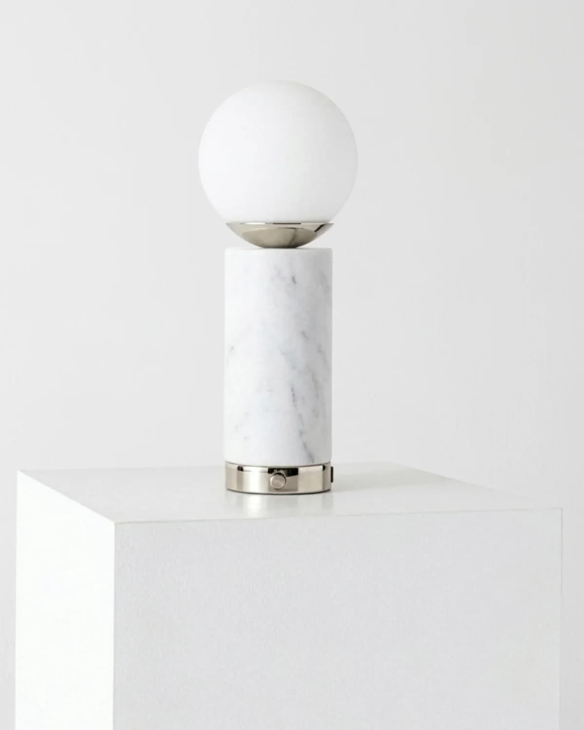 Brightech Brightech Aspen USB Table Lamp