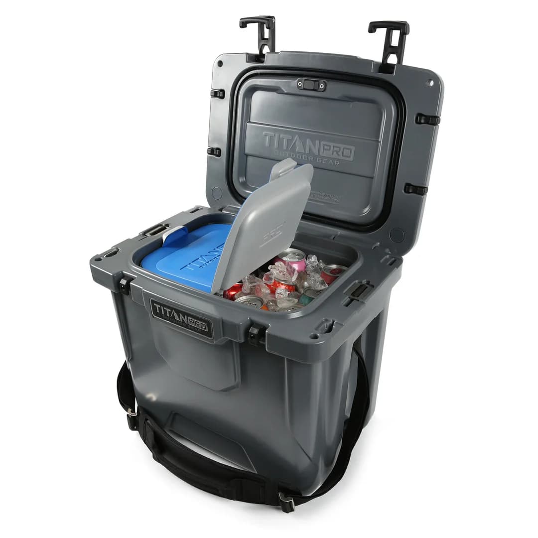 Arctic Zone Titan PRO 25Q Roto Hard Cooler