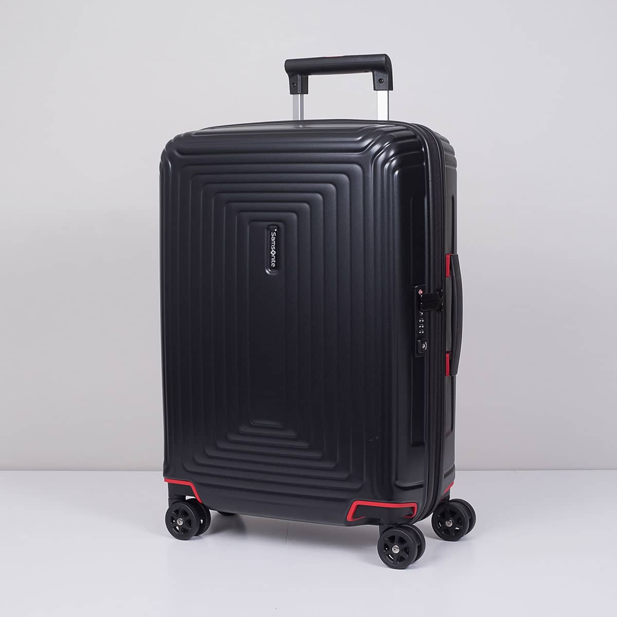 Samsonite Neopulse Spinner L